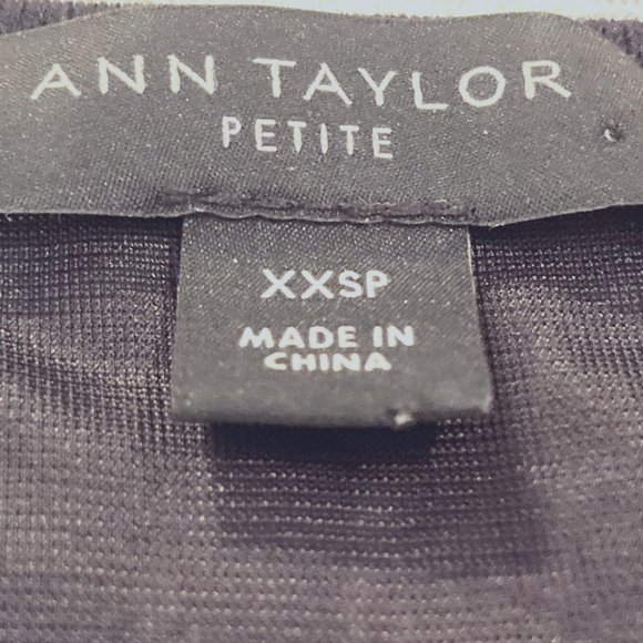 🔥HP🔥ANN TAYLOR BLACK & WHITE LINED, PATTERNED SKIRTED SLEEVELESS TOP SZ, XXSP - Picture 7 of 8